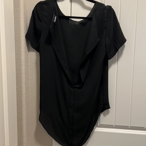 Black Blouse - Snap Closure back - Picture 2 of 4